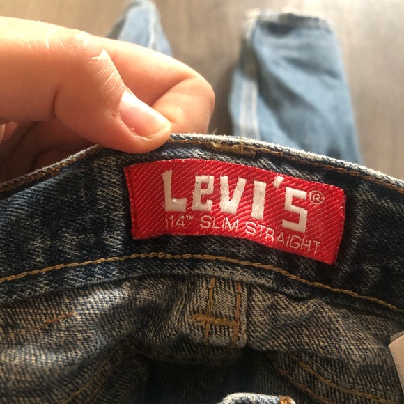 Boys size 6 Levis Jeans - Picture 2 of 2